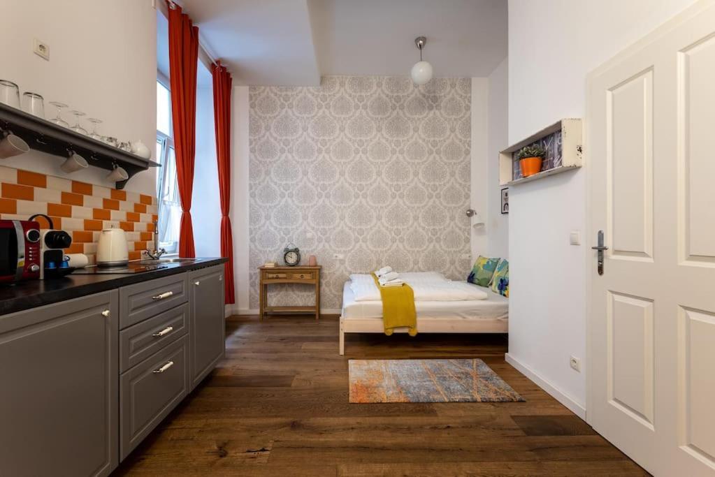 Compact Studio Near Center By Hm Viena Exterior foto