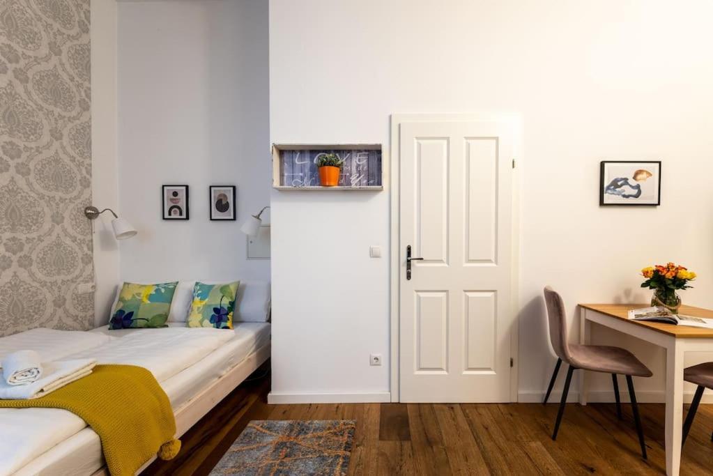 Compact Studio Near Center By Hm Viena Exterior foto