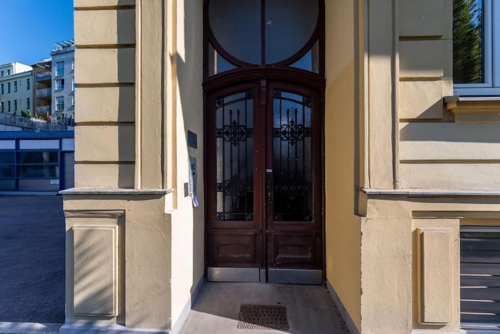 Compact Studio Near Center By Hm Viena Exterior foto
